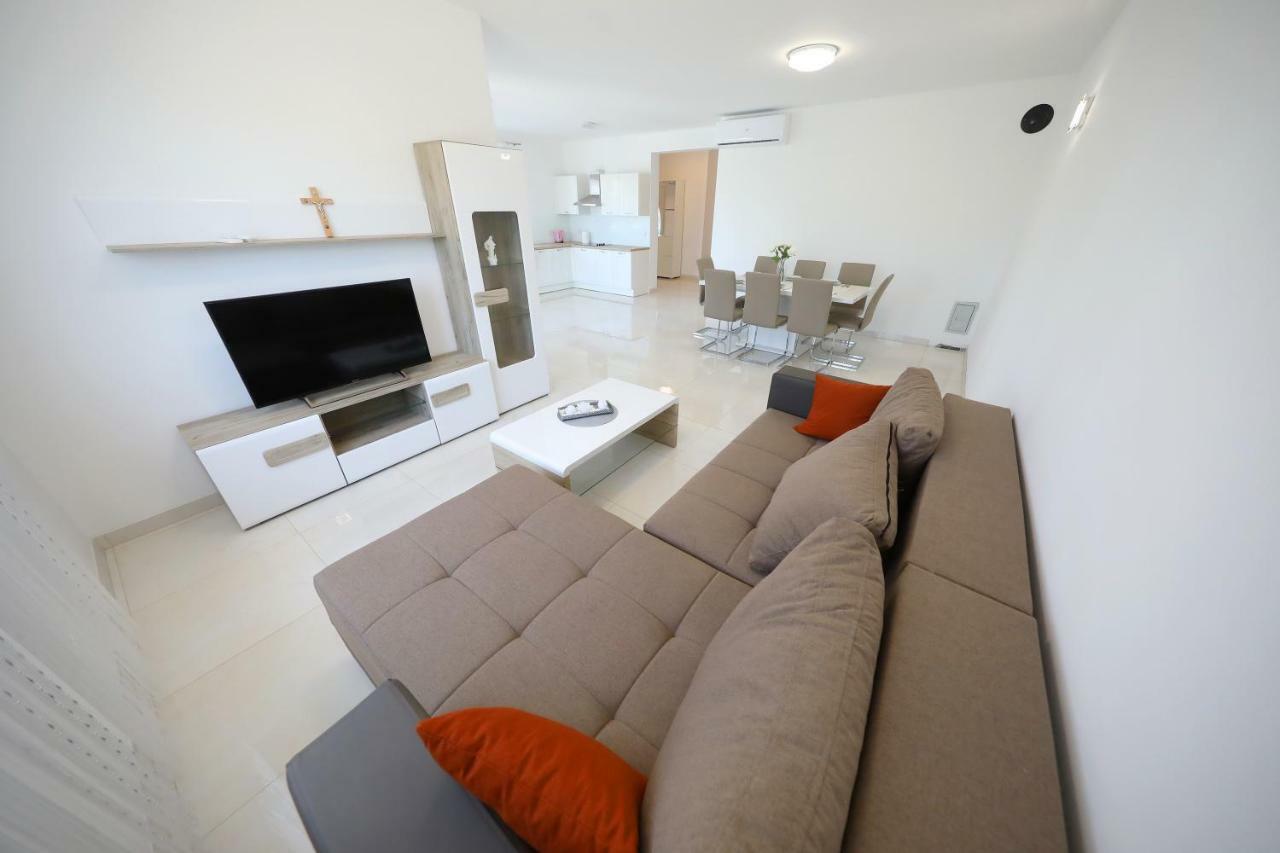 Apartmani Vlado Mitar Sukošan Εξωτερικό φωτογραφία