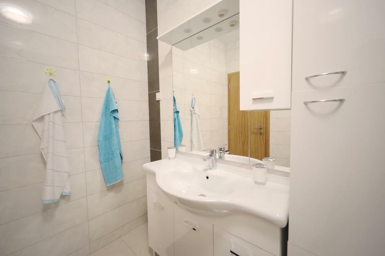 Apartmani Vlado Mitar Sukošan Εξωτερικό φωτογραφία