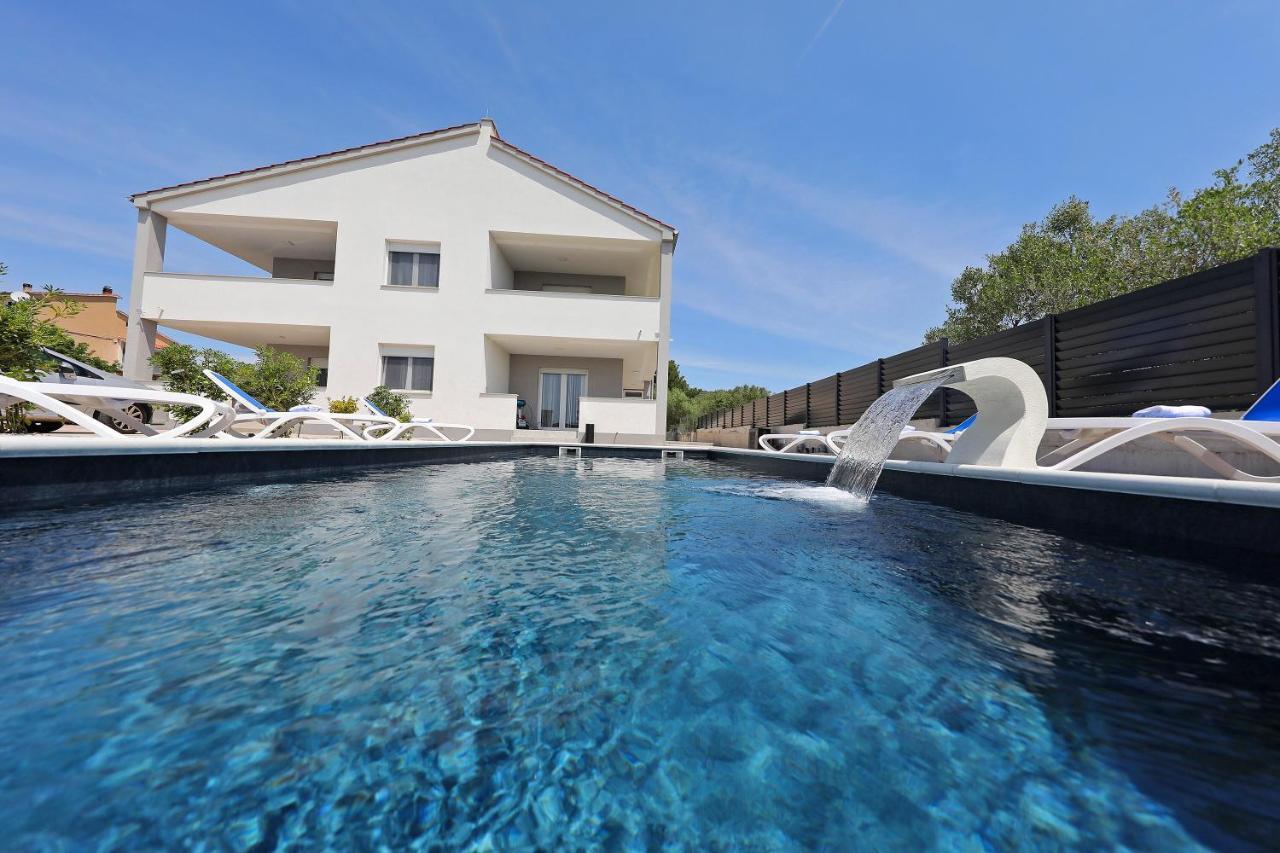 Apartmani Vlado Mitar Sukošan Εξωτερικό φωτογραφία